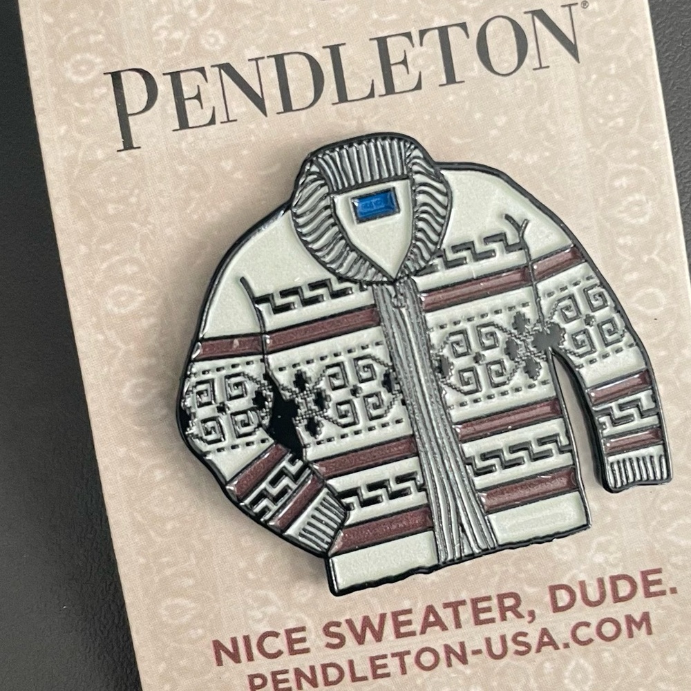 Enamel PIN Pendleton the Dude Sweater Pin - Cream and Brown